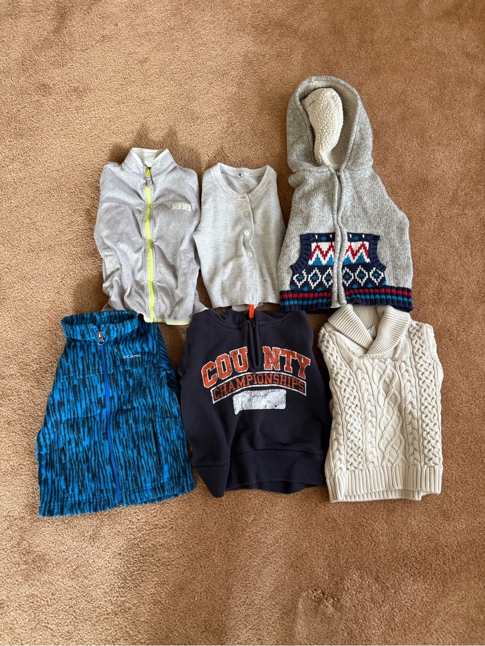 Bundle of toddler sweatshirts - Size 3T
